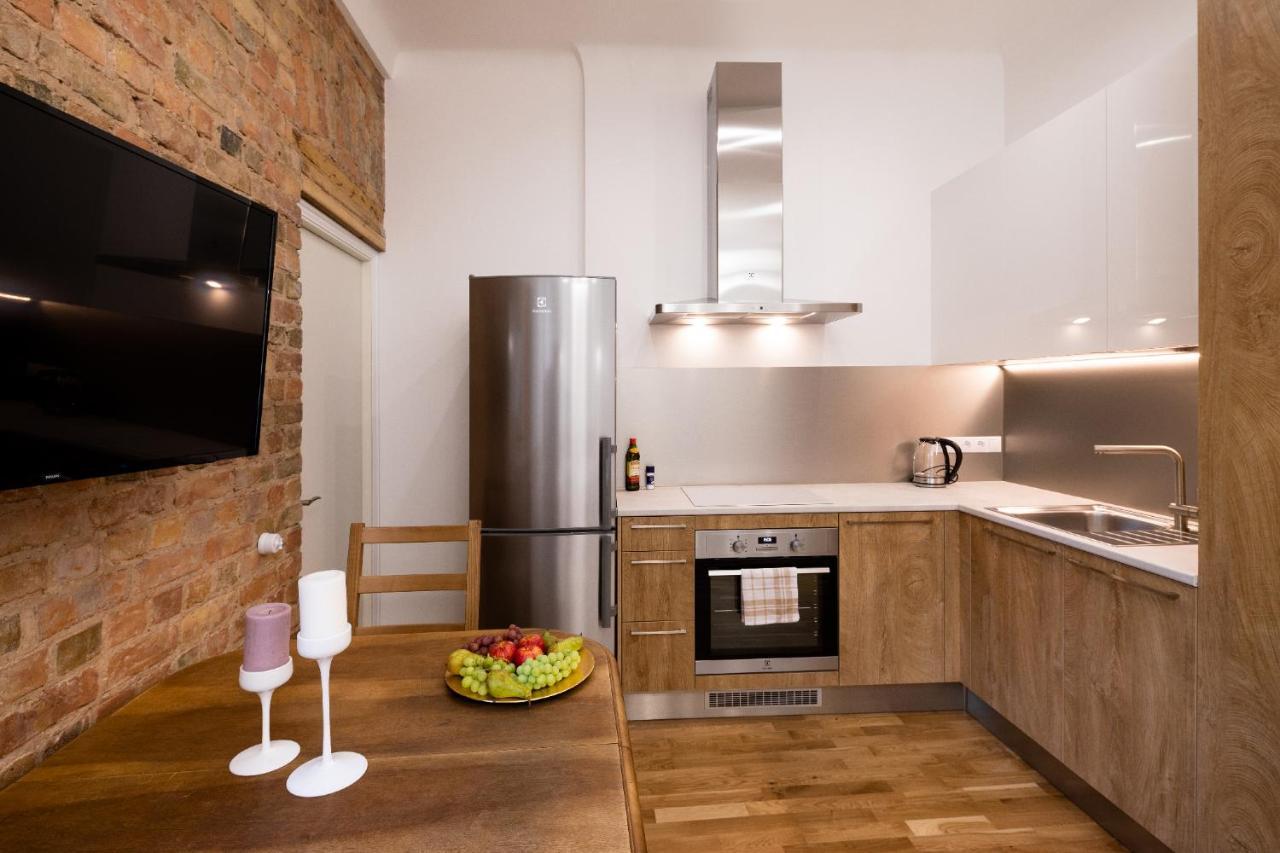 Brivibas House Design Apartments In City Center Riga Extérieur photo