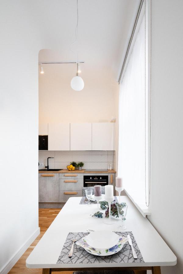 Brivibas House Design Apartments In City Center Riga Extérieur photo