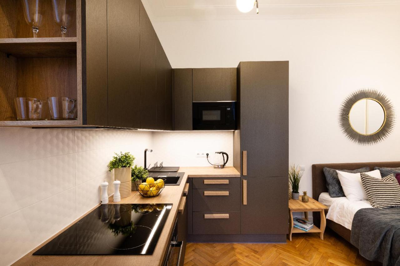 Brivibas House Design Apartments In City Center Riga Extérieur photo