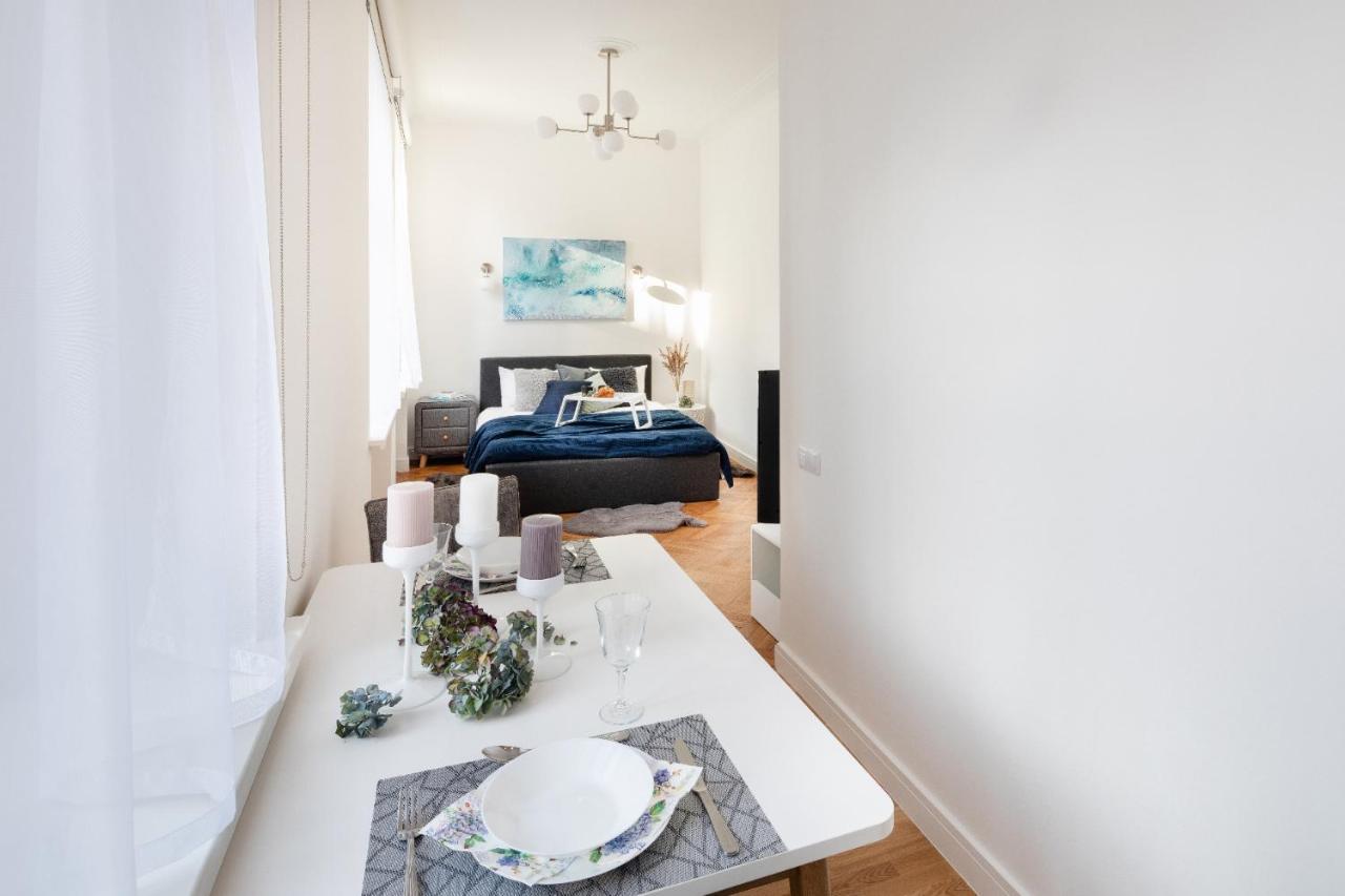 Brivibas House Design Apartments In City Center Riga Extérieur photo