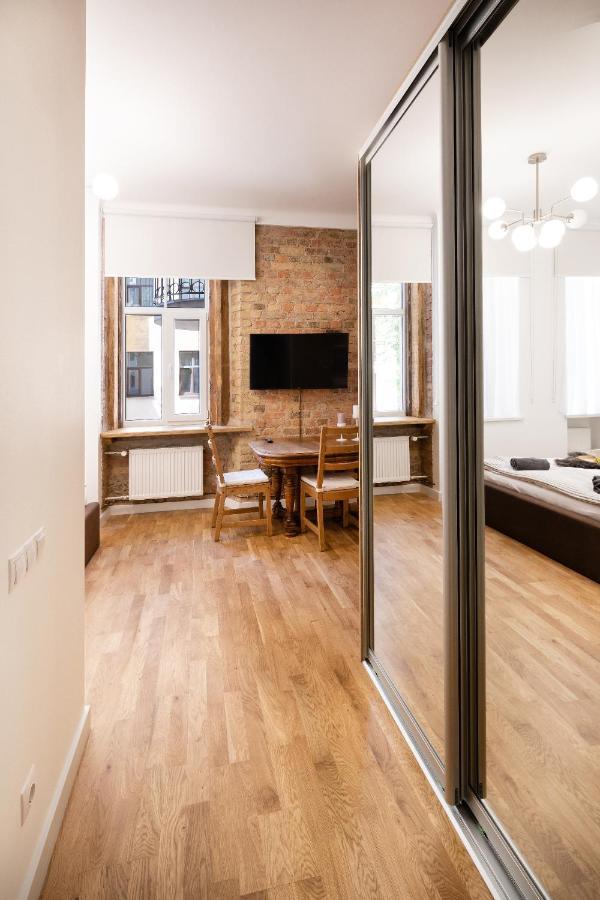 Brivibas House Design Apartments In City Center Riga Extérieur photo