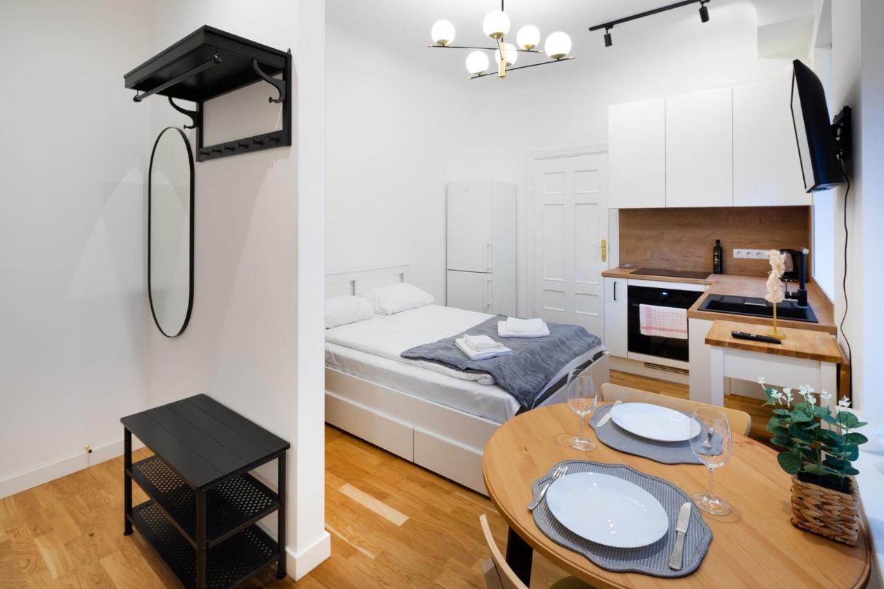 Brivibas House Design Apartments In City Center Riga Extérieur photo