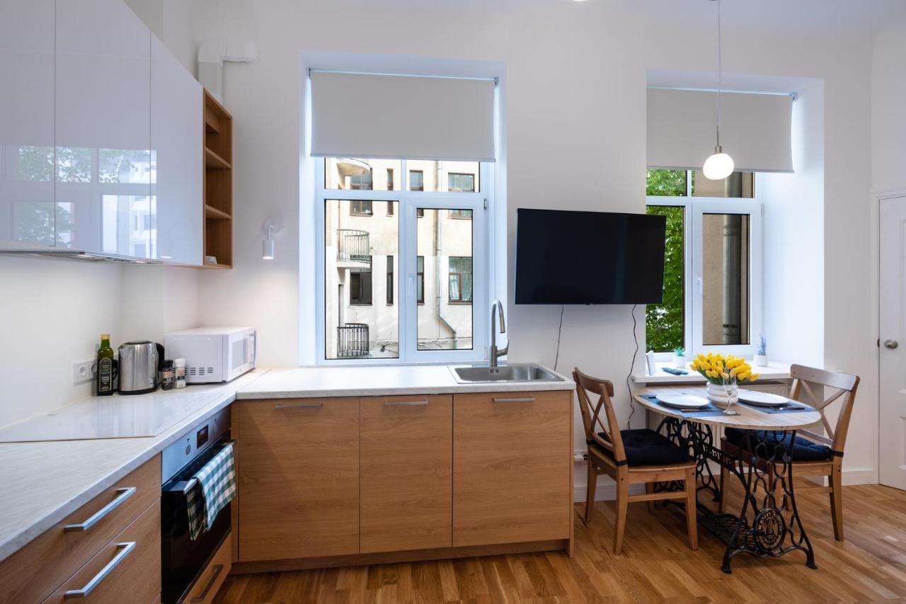 Brivibas House Design Apartments In City Center Riga Extérieur photo